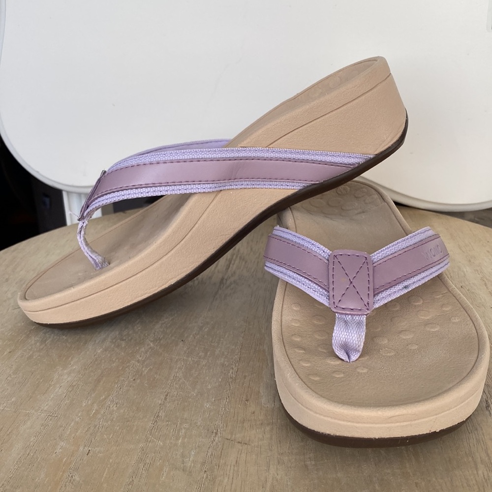 Vionic high tide wedges